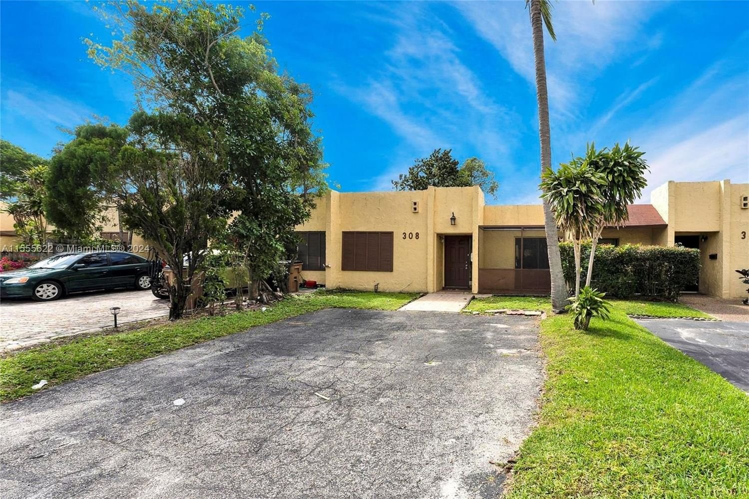 Real estate property located at 308 43rd Pl, Broward County, LAKE ISLAND, Deerfield Beach, FL