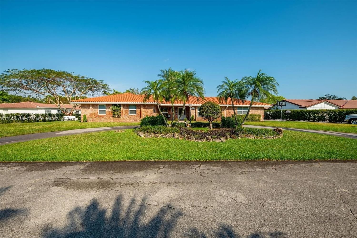 Real estate property located at 3571 99th Ave, Broward County, CLUSTERS CORAL SPRINGS, Coral Springs, FL