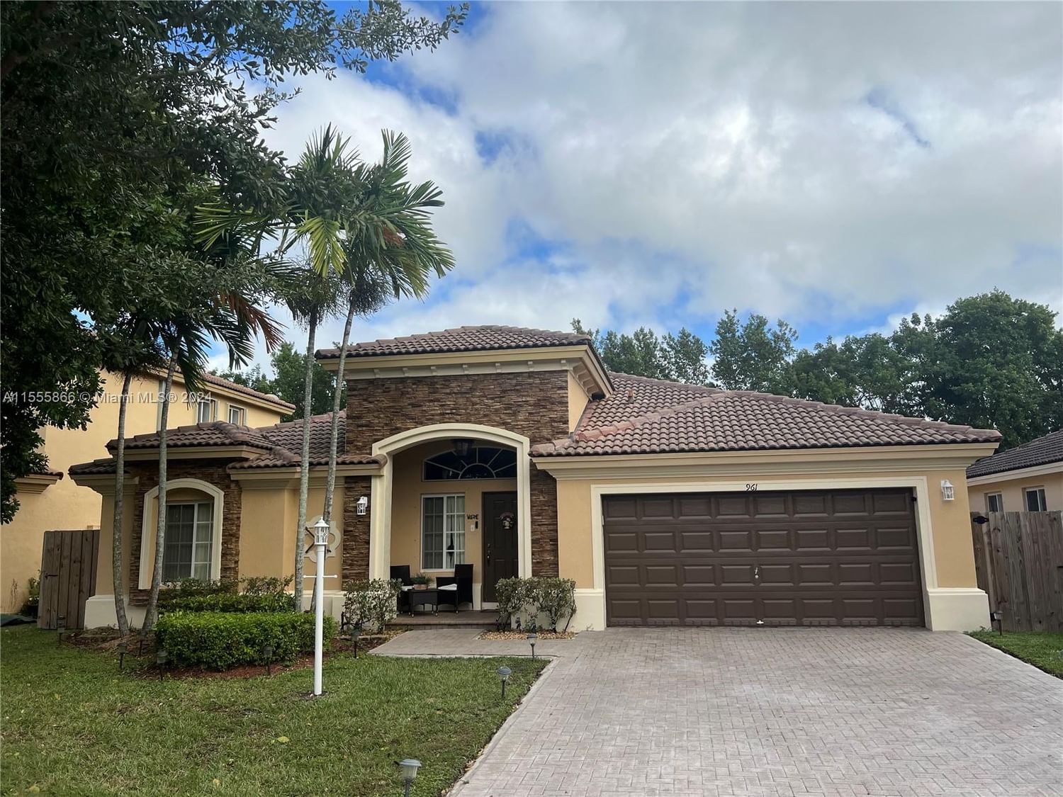 Real estate property located at 961 36th Ave, Miami-Dade County, ESTATES AT MENDICINO, Homestead, FL