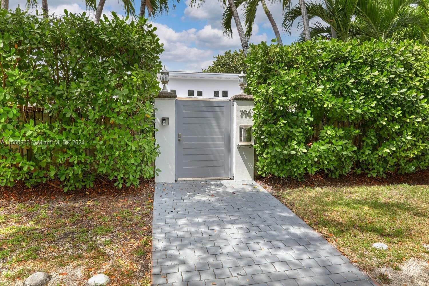 Real estate property located at , Miami-Dade County, BISCAYNE KEY ESTATES, Key Biscayne, FL