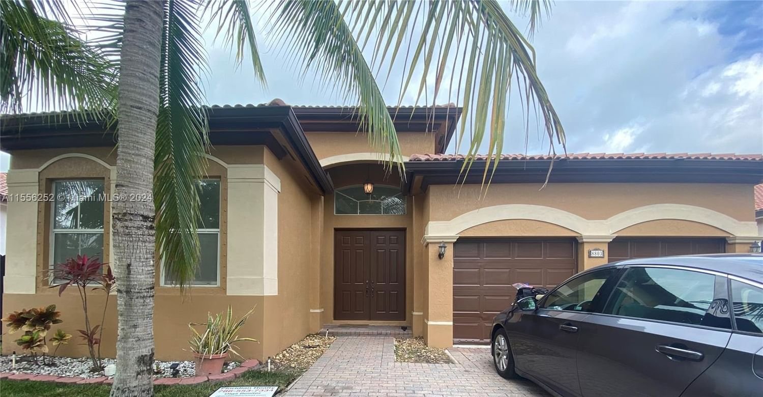 Real estate property located at 8803 178th Ln, Miami-Dade County, CENTURY GARDENS, Hialeah, FL