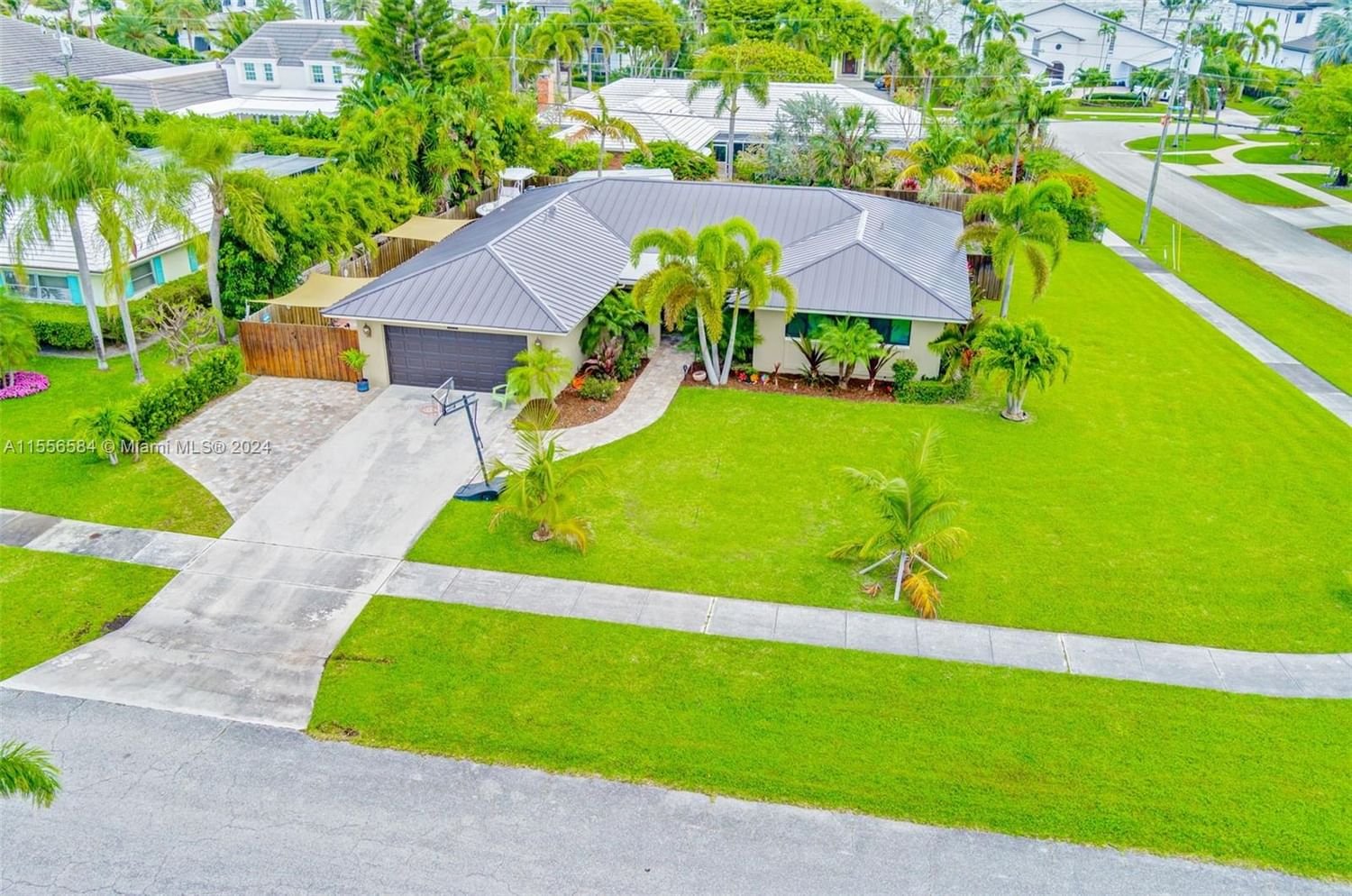 Real estate property located at 854 Fathom Ct, Palm Beach County, YACHT CLUB, North Palm Beach, FL