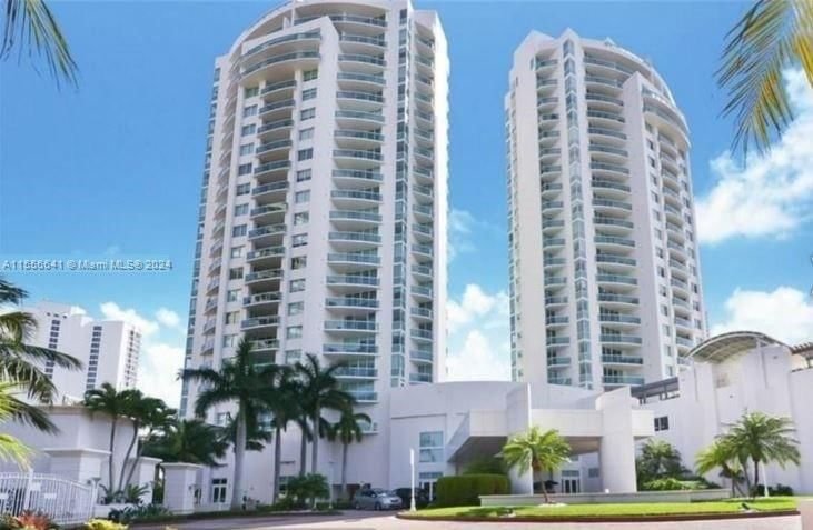 Real estate property located at 19400 Turnberry Way #932, Miami-Dade County, THE PARC AT TURNBERRY ISL, Aventura, FL