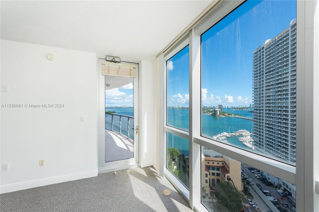 Real estate property located at 1750 Bayshore Dr #2202, Miami-dade, Opera Tower Condo, Miami, FL