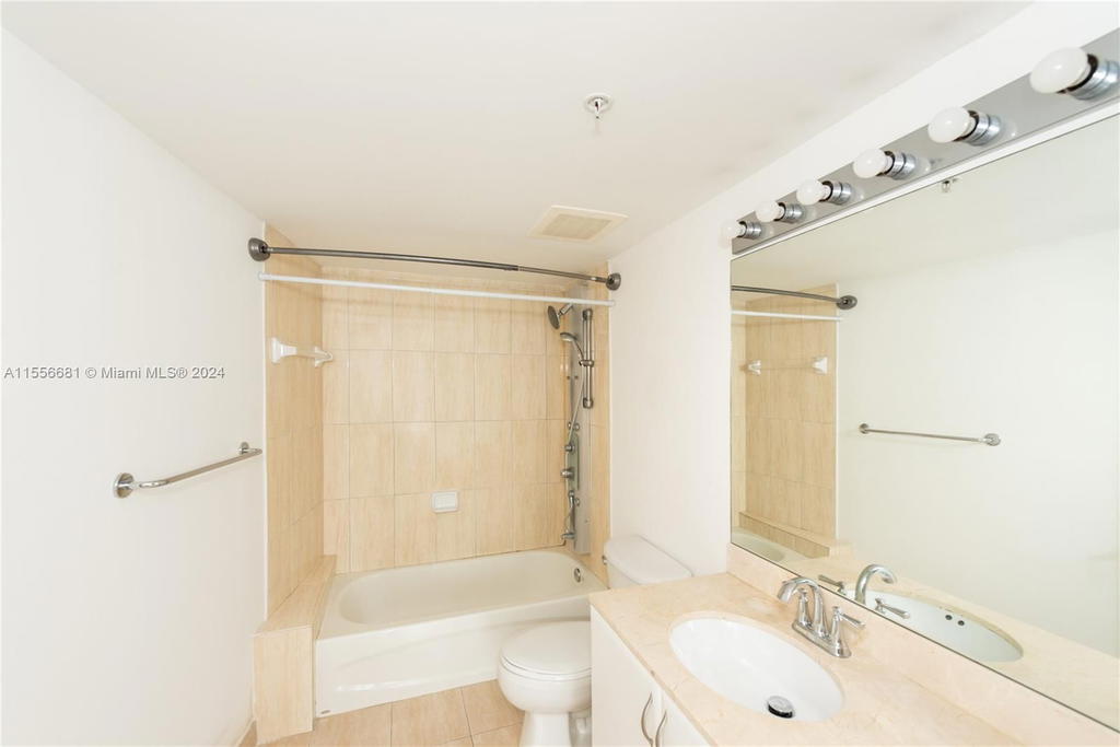 Real estate property located at 1750 Bayshore Dr #2202, Miami-dade, Opera Tower Condo, Miami, FL