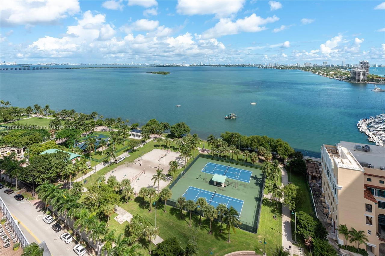Real estate property located at 1750 Bayshore Dr #2202, Miami-dade, Opera Tower Condo, Miami, FL