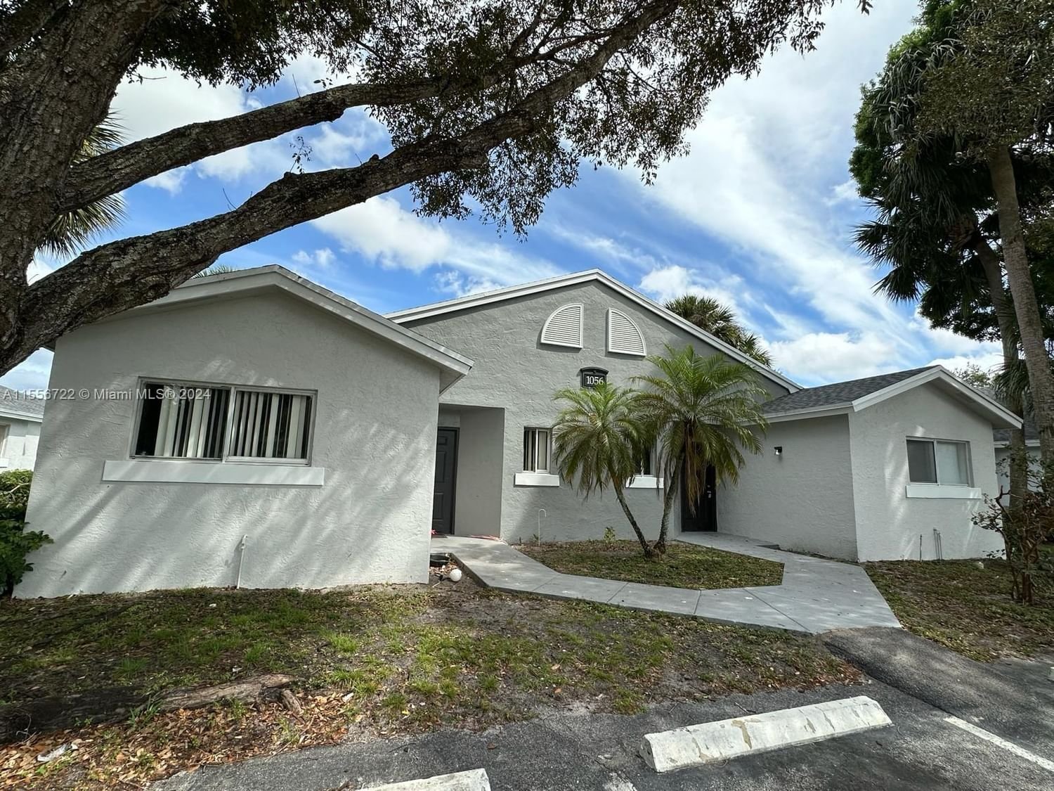 Real estate property located at 1056 Lake Victoria Dr B, Palm Beach County, ST ANDREWS PALM BEACH CON, West Palm Beach, FL