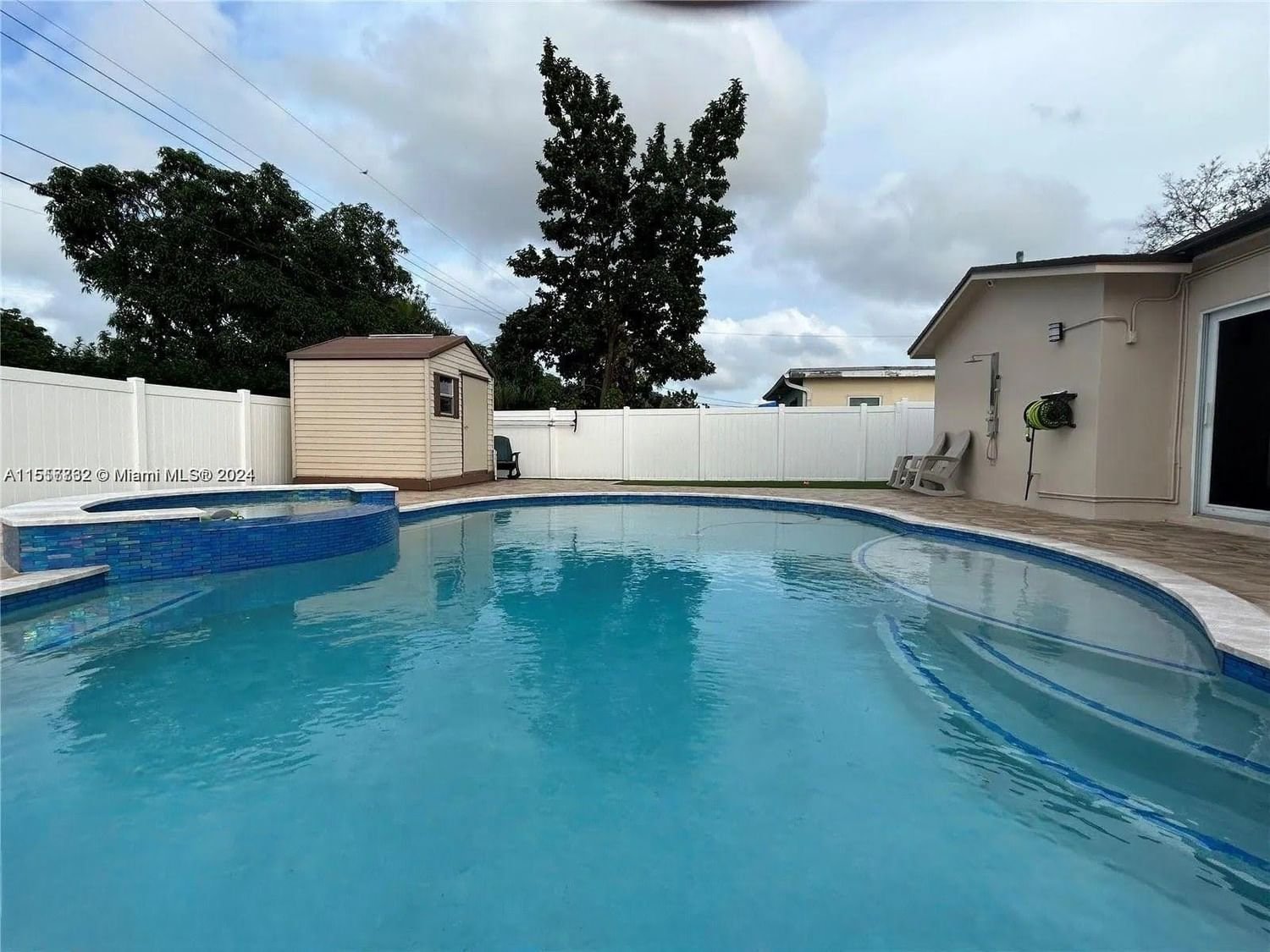 Real estate property located at 3825 Washington St, Broward County, HOLLYWOOD HILLS, Hollywood, FL