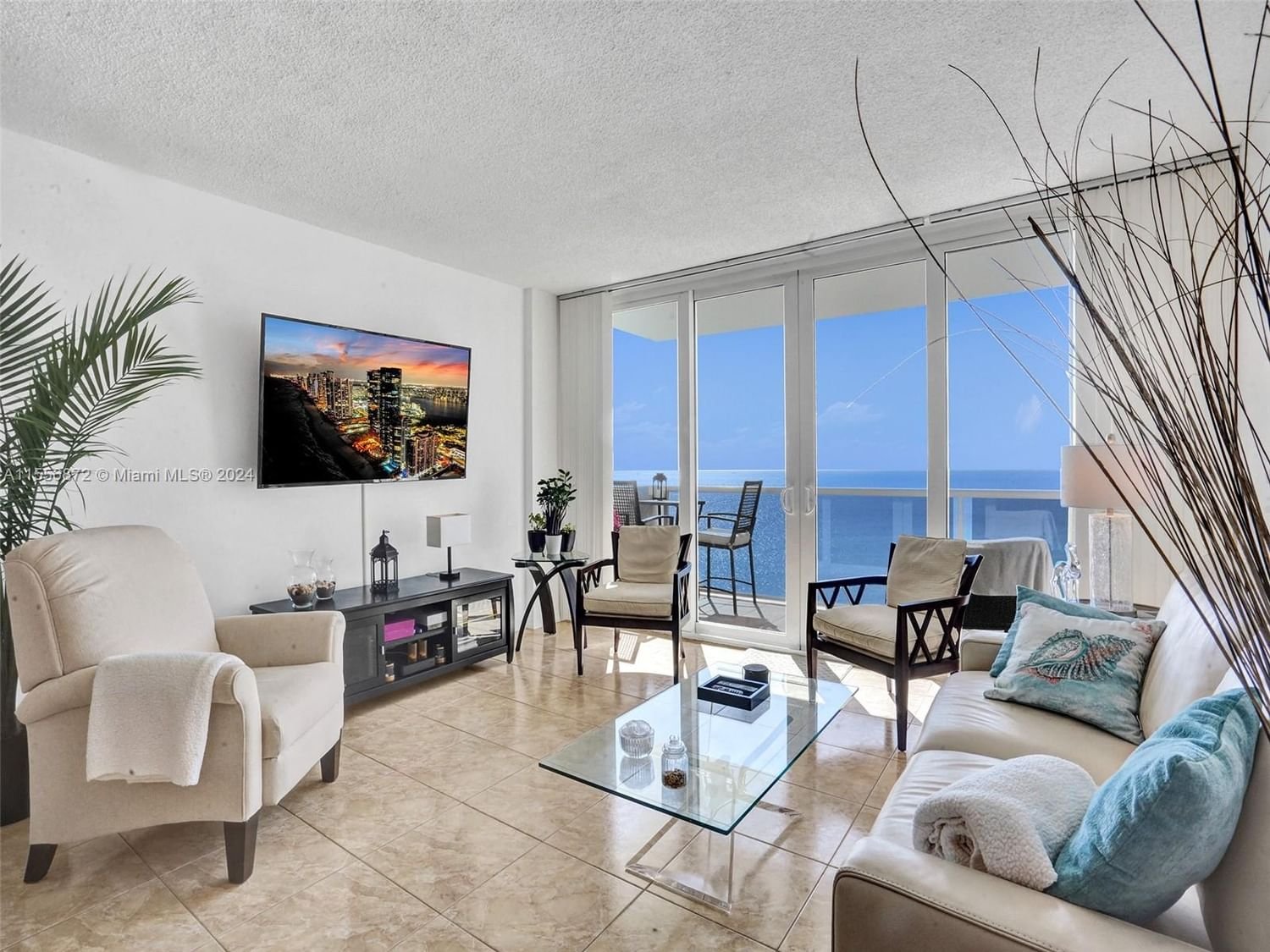 Real estate property located at 3725 Ocean Dr #1212, Broward County, SEA AIR TOWERS CONDO, Hollywood, FL