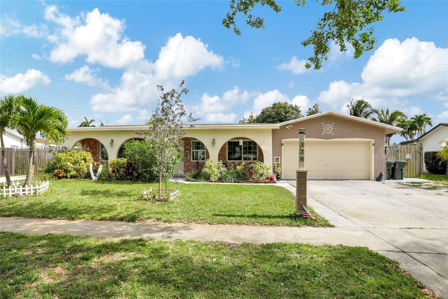 Real estate property located at 370 41 AVE, Broward County, COCONUT CREEK 9TH SEC, Coconut Creek, FL