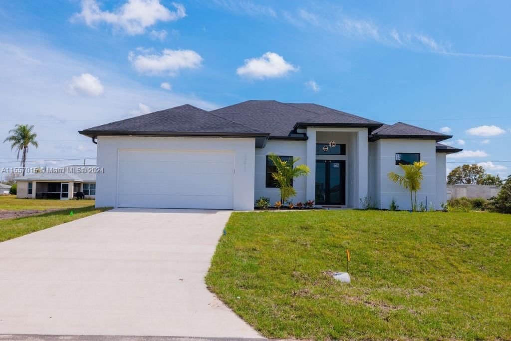 Real estate property located at 2211 22 PL, Lee County, Cape Coral, Cape Coral, FL