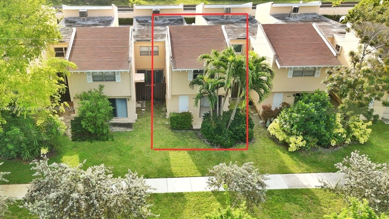 Real estate property located at 9009 4th ave Rd, Miami-Dade County, Shore Villas Condominium, Miami Shores, FL
