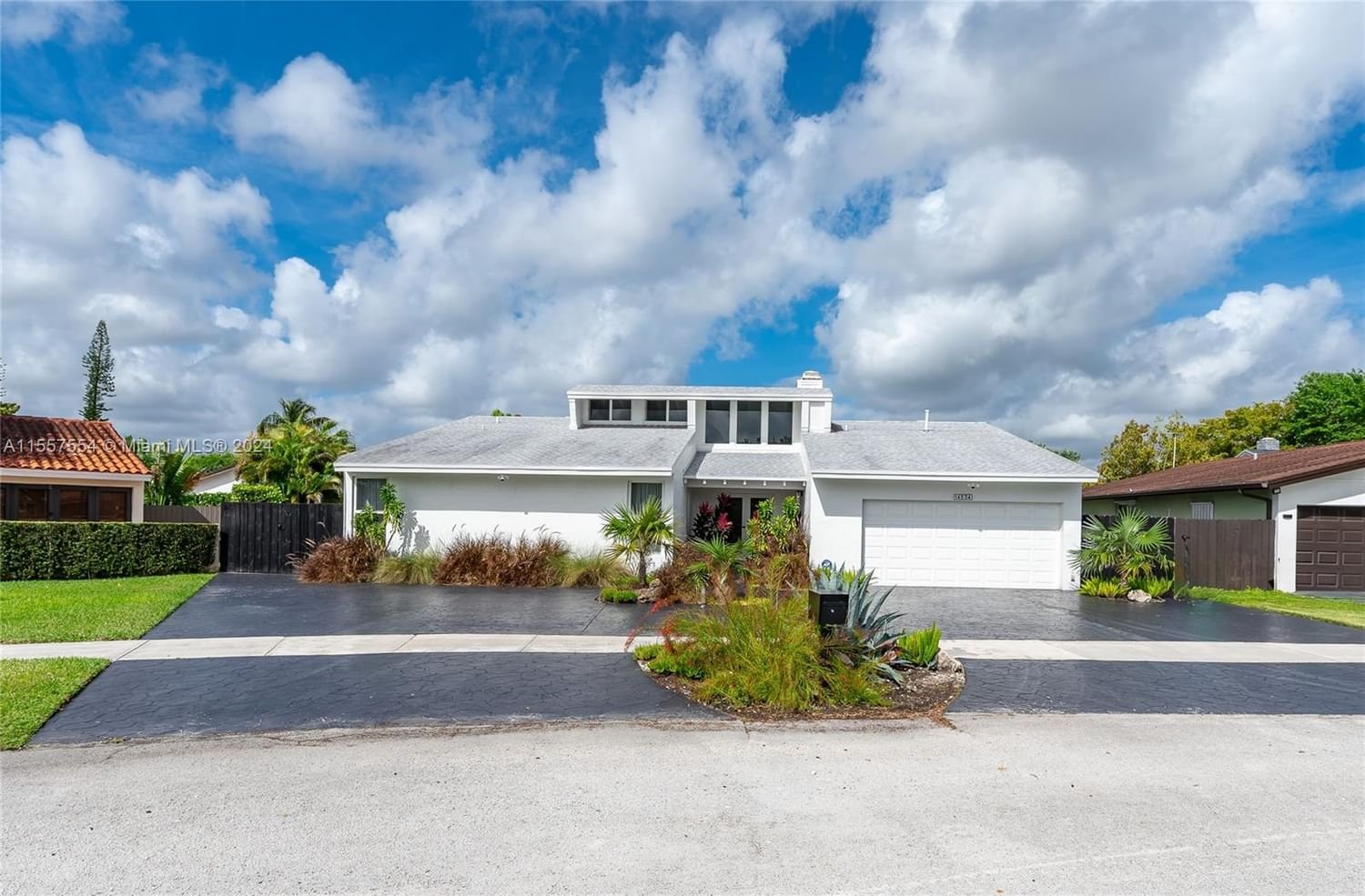 Real estate property located at 14534 58th Ter, Miami-Dade County, RUSTIC LAKES SEC 2, Miami, FL