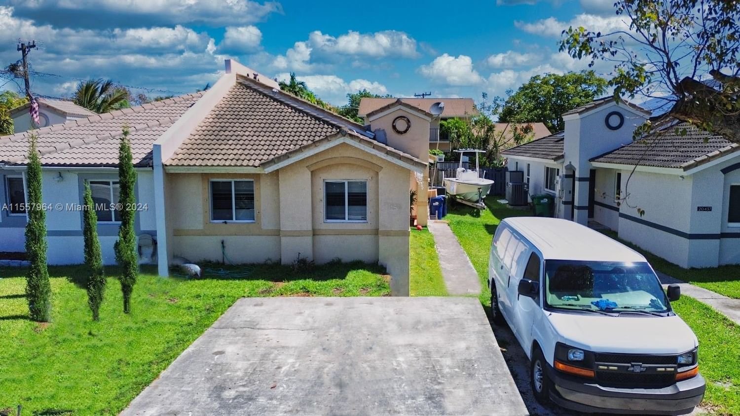 Real estate property located at 20431 93rd Ave, Miami-Dade County, CUTLER DREAMS, Cutler Bay, FL