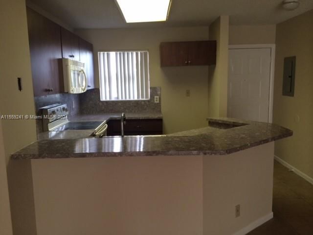 Real estate property located at 8730 Sherman Cir #303, Broward, Lakeshore At University P, Miramar, FL