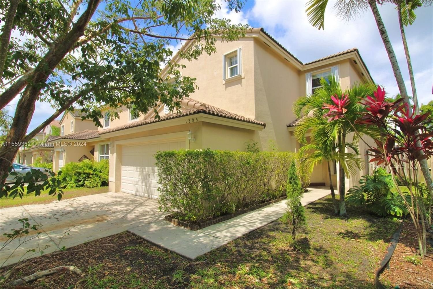 Real estate property located at 1885 14th St, Miami-Dade County, SHORES AT KEYS GATE, Homestead, FL