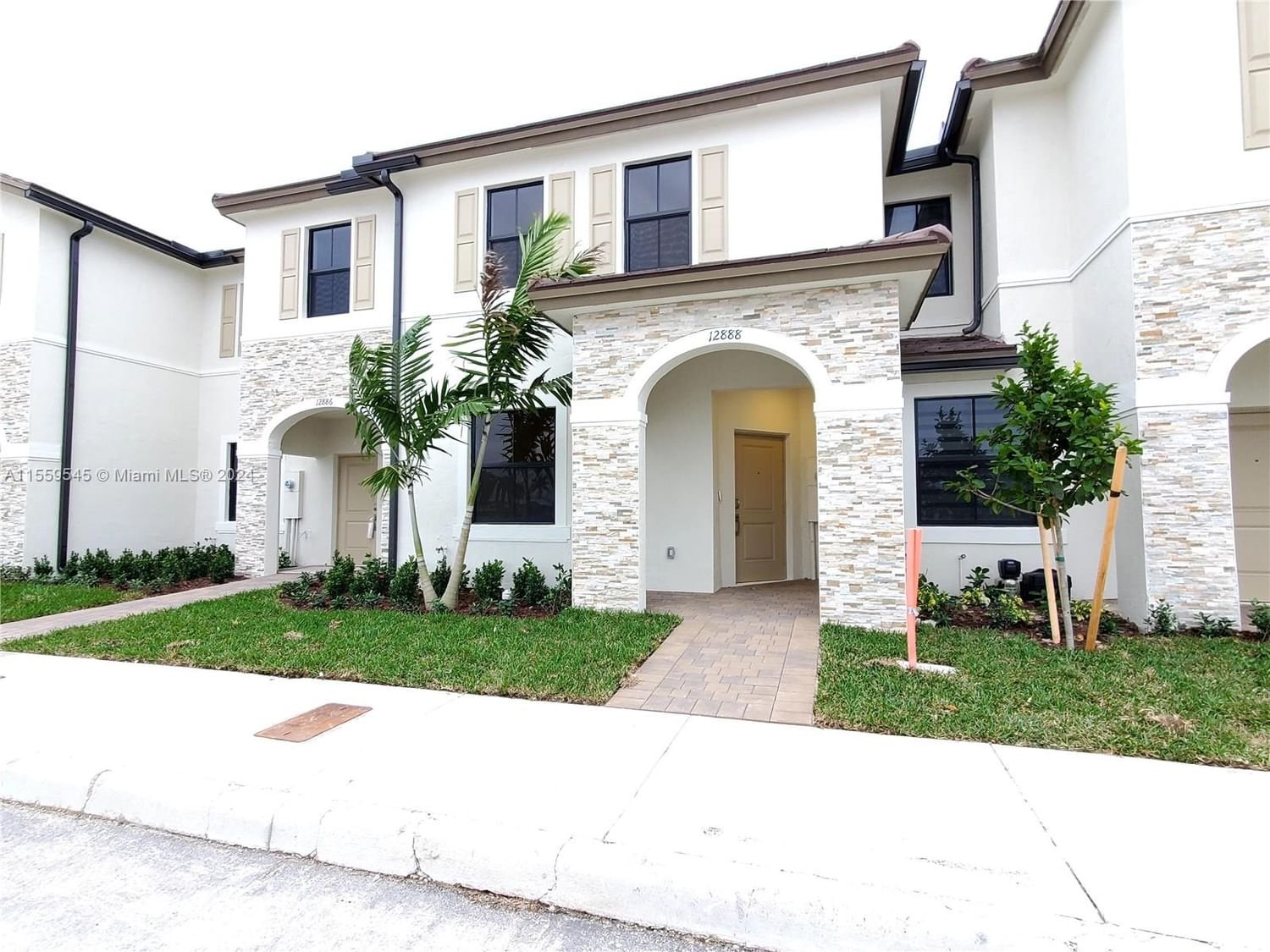 Real estate property located at 12888 233rd Ter #12888, Miami-Dade County, Siena Reserve, Homestead, FL