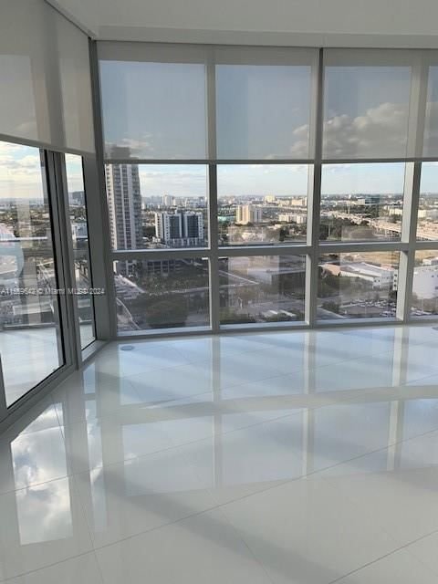 Real estate property located at 851 1st Ave #2110, Miami-Dade County, PARAMOUNT MIAMI WORLDCENT, Miami, FL