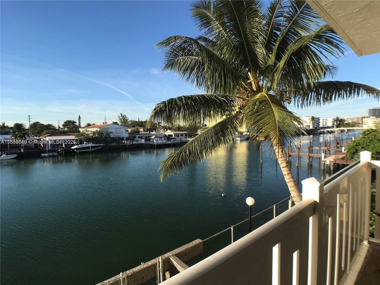 Real estate property located at 7900 Tatum Waterway Dr #211, Miami-Dade County, WATERWAY PLAZA CONDO, Miami Beach, FL