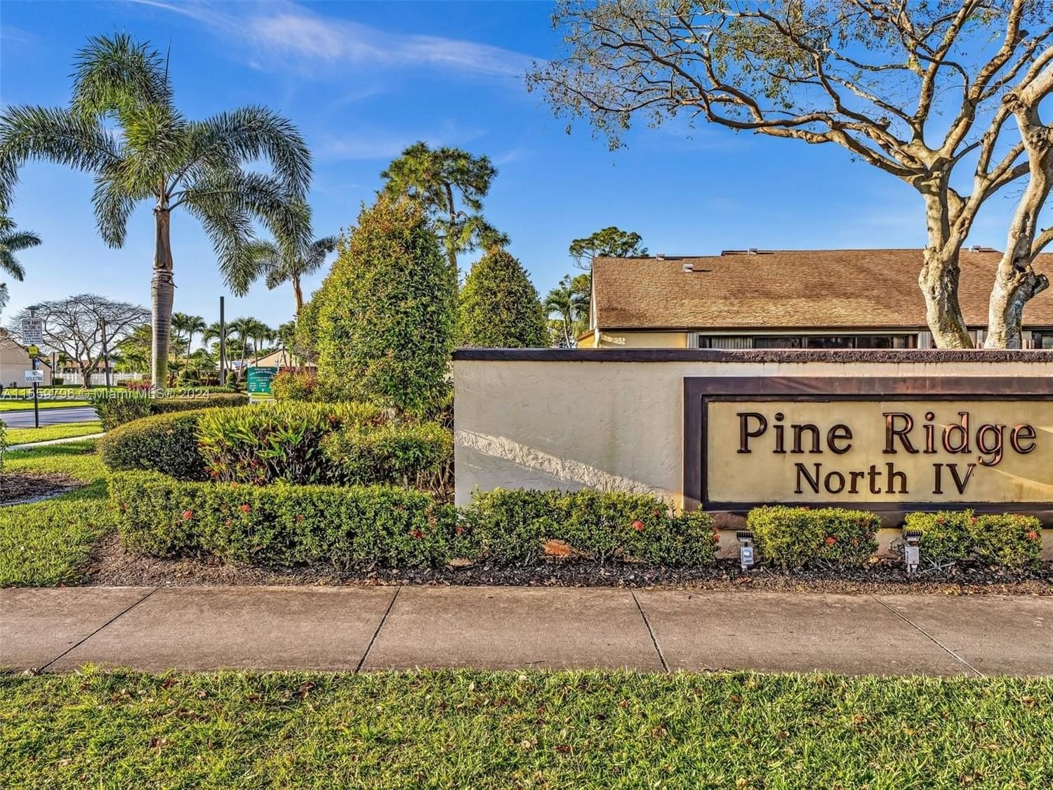 Real estate property located at 805 Sky Pine Way F2, Palm Beach County, PINE RIDGE NORTH VILLAGE, Green Acres, FL