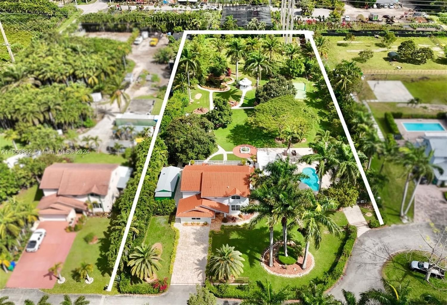 Real estate property located at 6800 185th Way, Broward County, MACAYAS FAMILY, Southwest Ranches, FL
