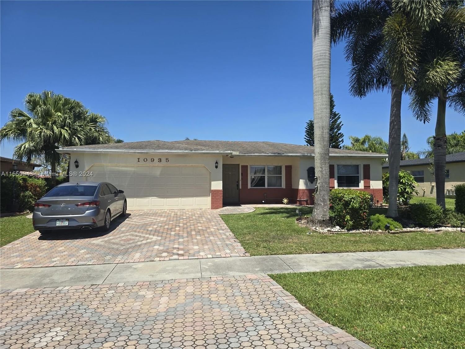 Real estate property located at 10935 Gable St, Palm Beach County, HOLIDAY CITY AT BOCA RATO, Boca Raton, FL