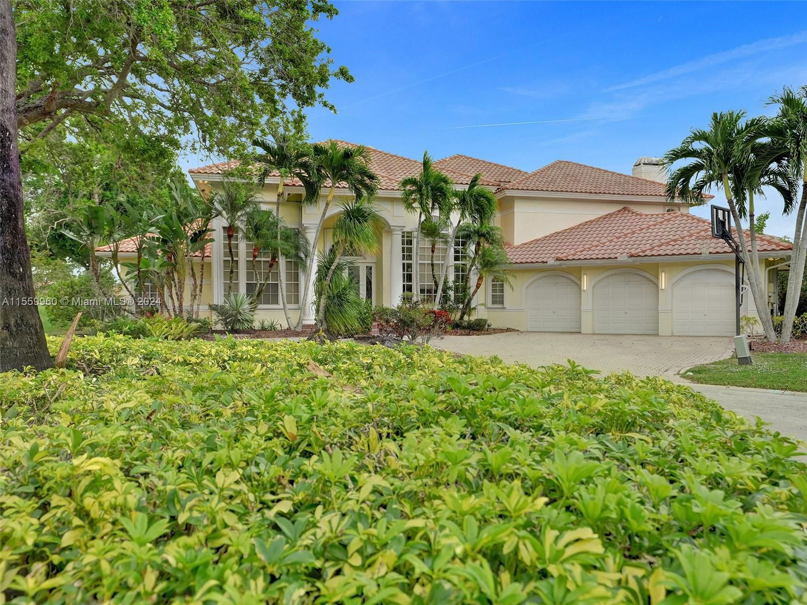 Real estate property located at 1975 Las Colinas Way, Broward County, EAGLE GLEN, Coral Springs, FL