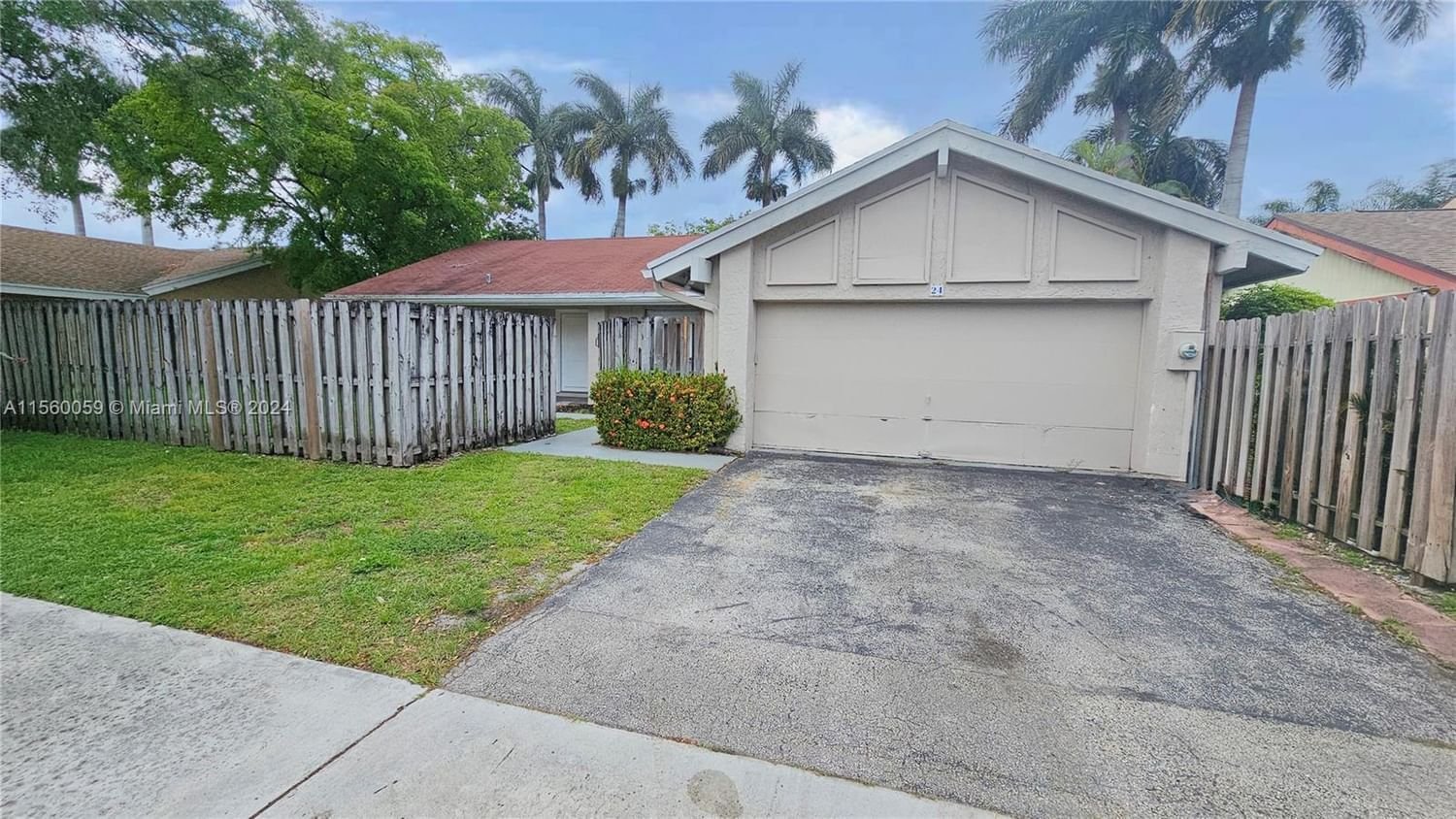 Real estate property located at 24 Forest Cir, Broward County, STONEBRIDGE PHASE 1, Cooper City, FL