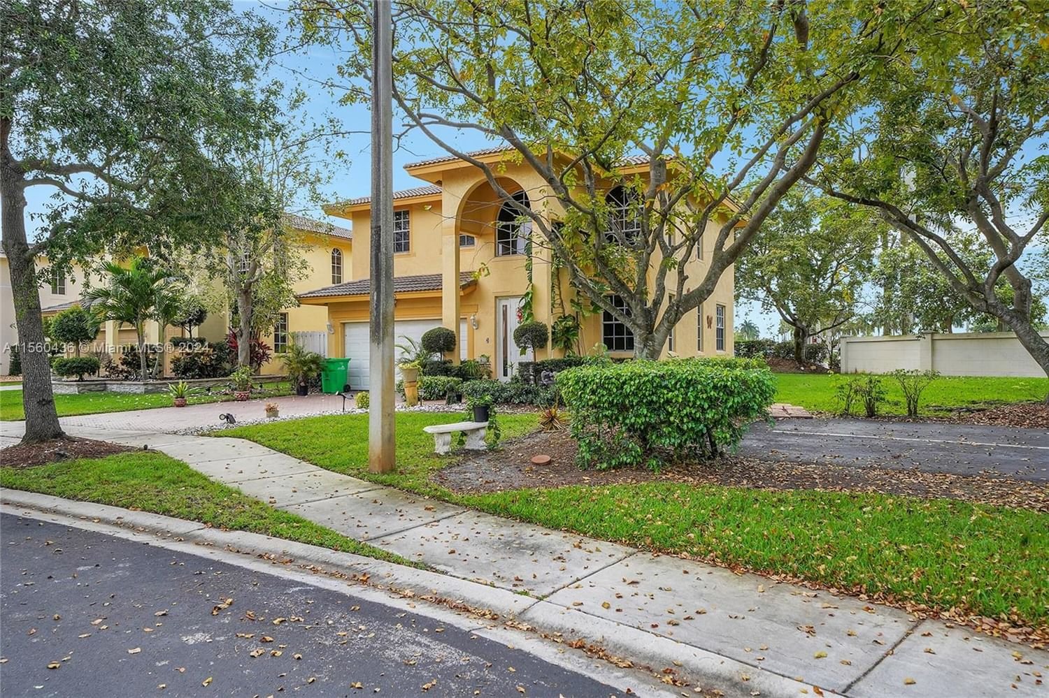 Real estate property located at 10840 35th Pl, Broward County, WELLEBY NW QUADRANT, Sunrise, FL