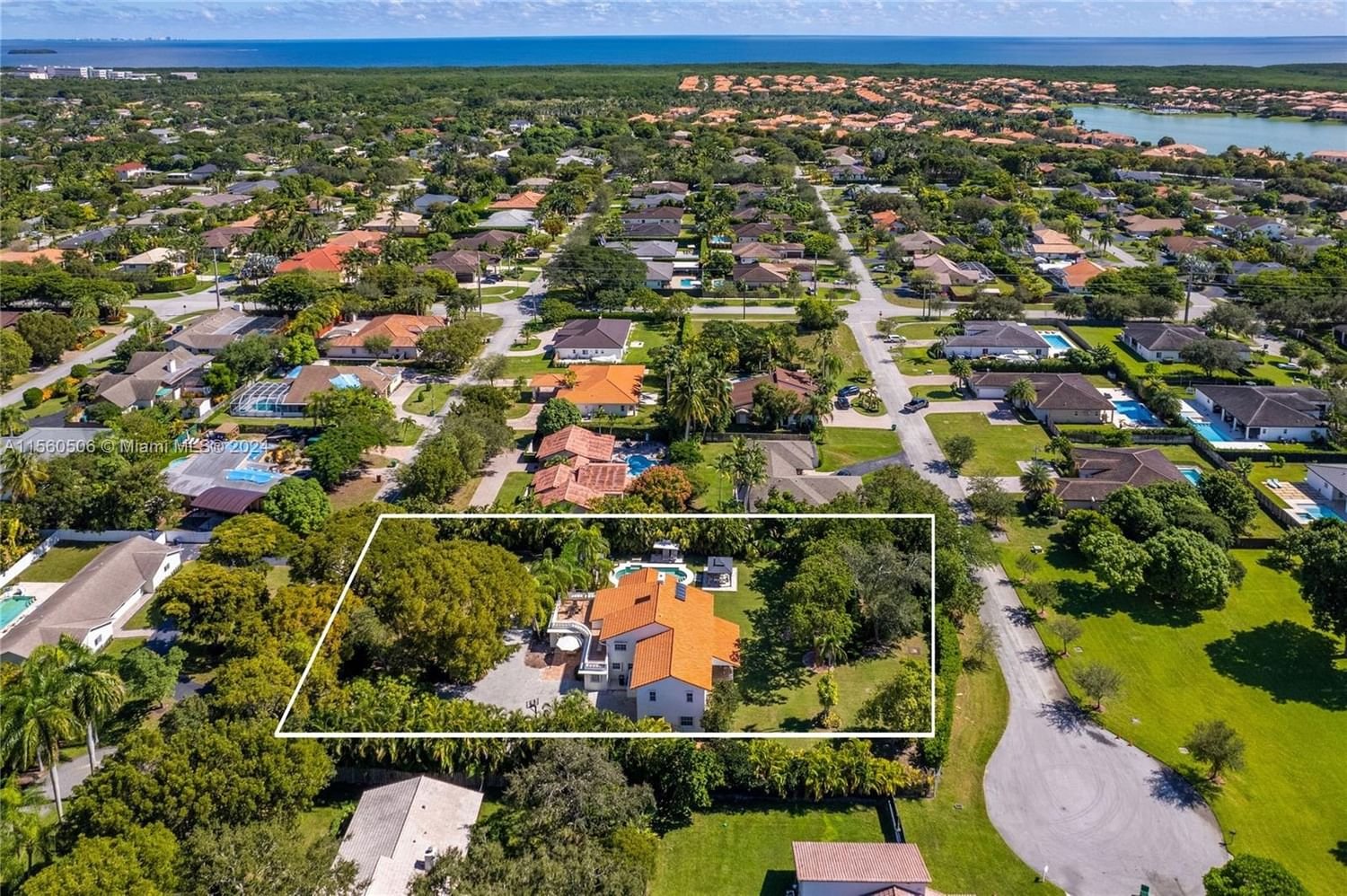 Real estate property located at 8250 187th St, Miami-Dade County, HITCHENS ESTATES, Cutler Bay, FL