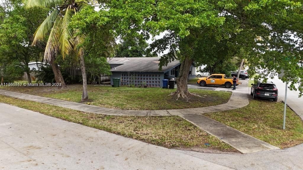 Real estate property located at 3241 20th Ct, Broward County, RIVERLAND VILLAGE SEC 1-R, Fort Lauderdale, FL