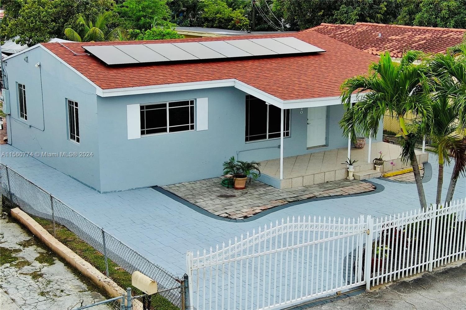 Real estate property located at 3240 102nd St, Miami-Dade County, THE TROPICS ADDN, Miami, FL