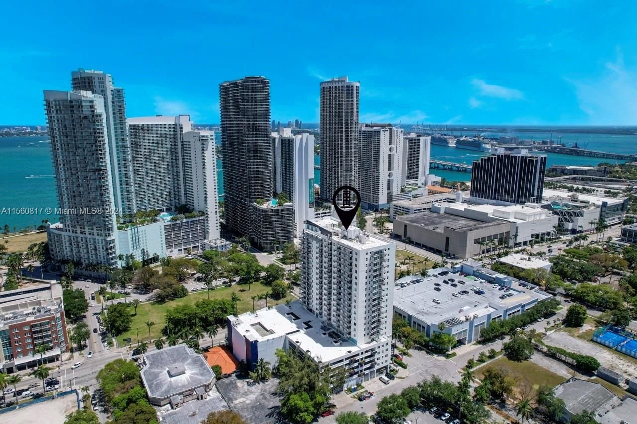 Real estate property located at 275 18th St #909, Miami-Dade County, 1800 BISCAYNE PLAZA CONDO, Miami, FL