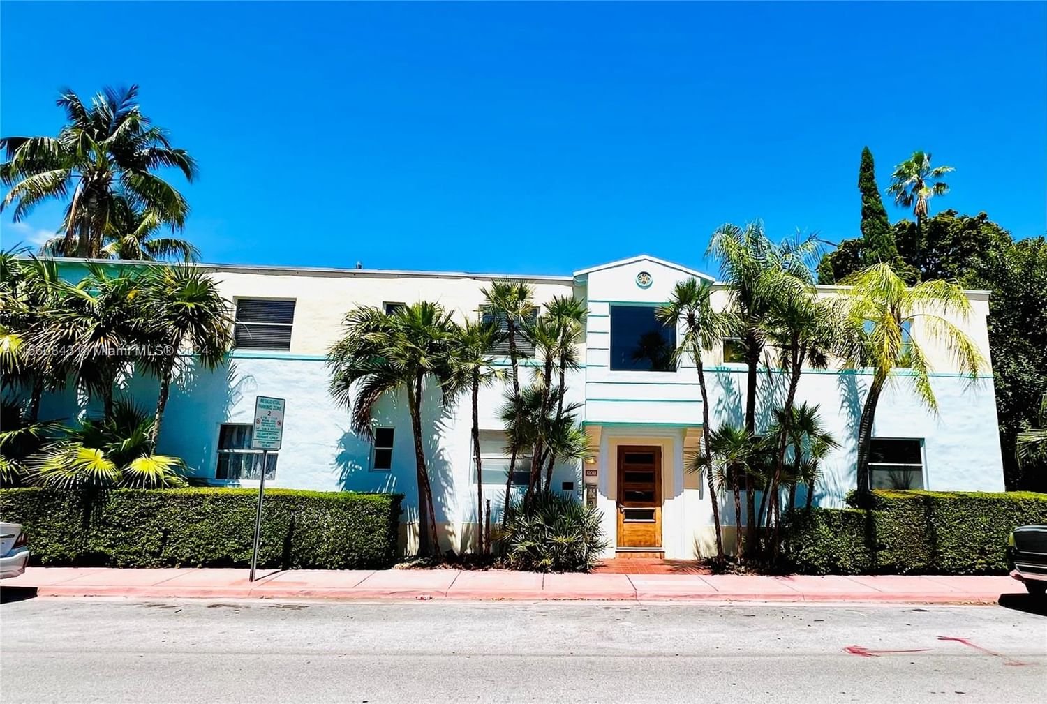 Real estate property located at 1001 7th St #105, Miami-Dade County, THE FRANCIS CONDO, Miami Beach, FL