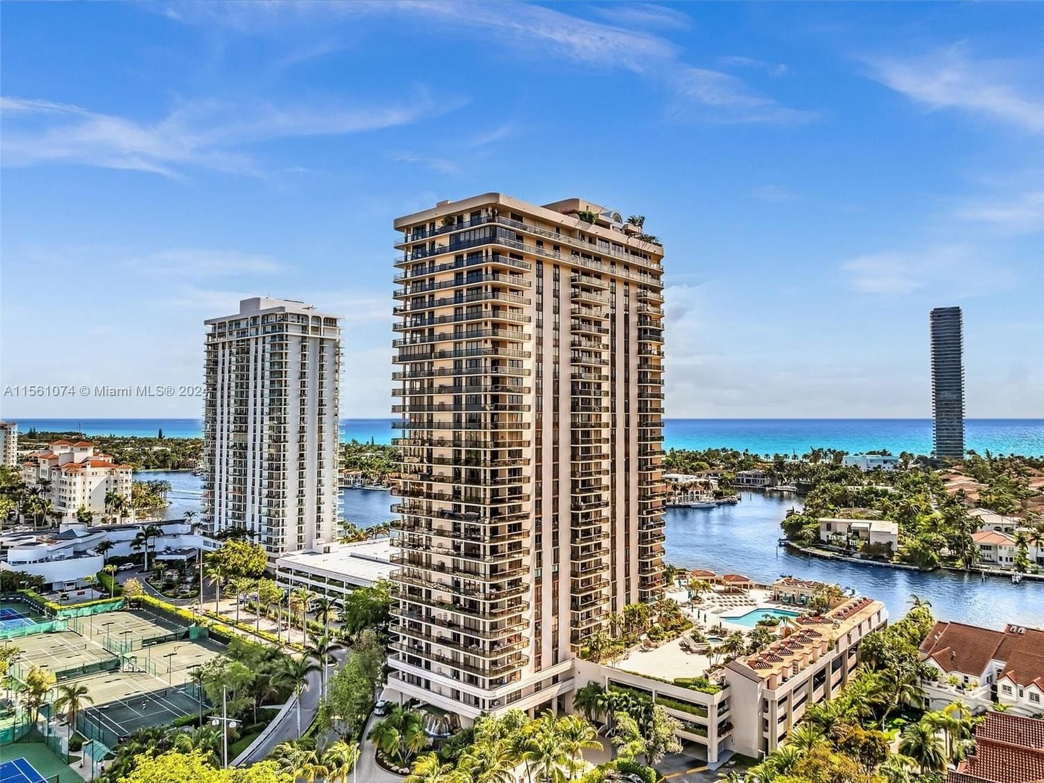 Real estate property located at 19667 Turnberry Way #21D, Miami-Dade County, TURNBERRY ISLE SOUTH COND, Aventura, FL