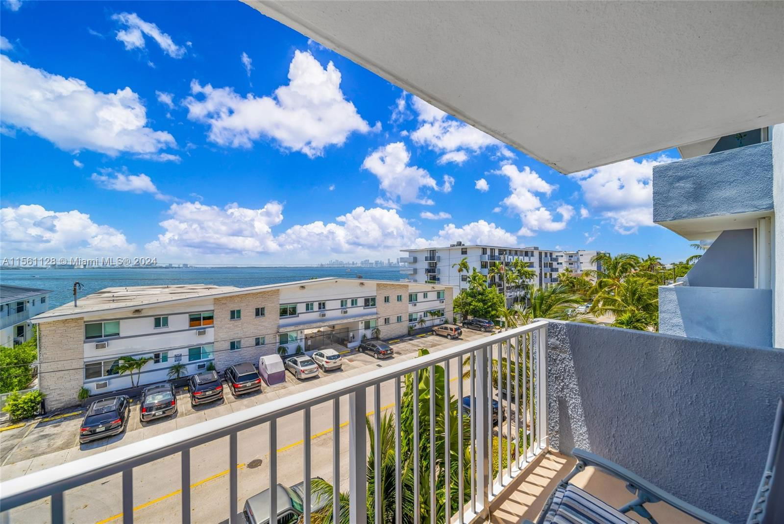 Real estate property located at 1801 Treasure Dr #424, Miami-Dade County, NORTH BAY VILLAS CONDO, North Bay Village, FL