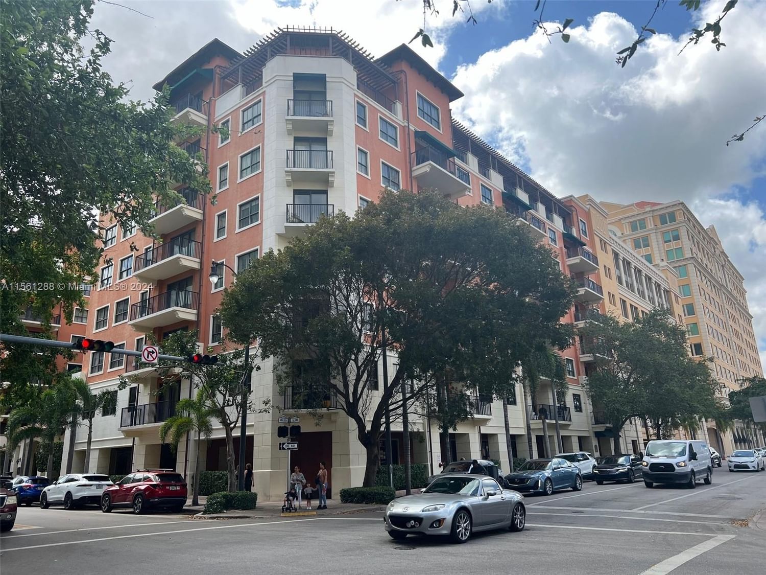 Real estate property located at 100 Andalusia Ave #401, Miami-Dade County, ANDALUSIA CONDO RESIDENCE, Coral Gables, FL