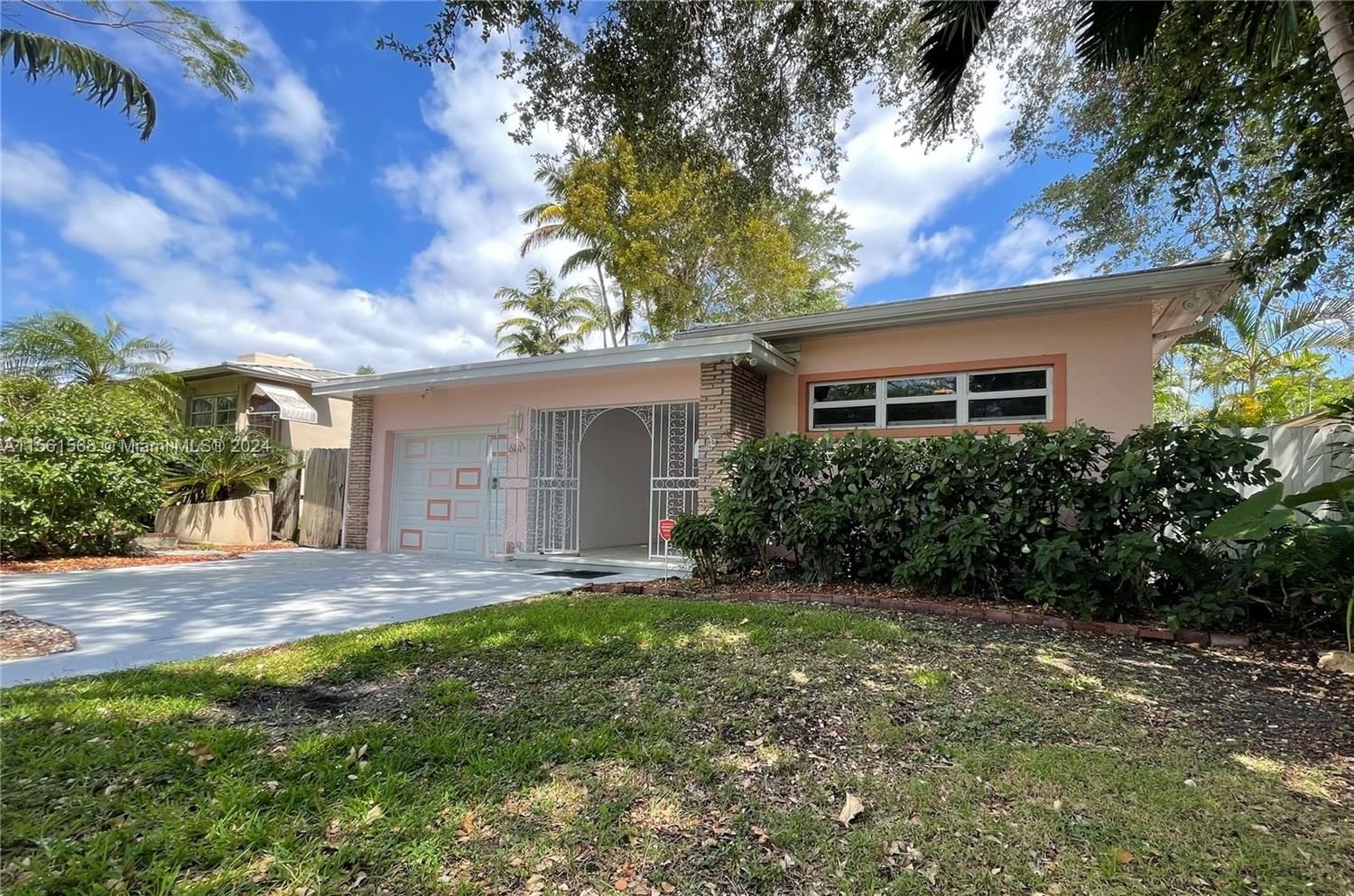 Real estate property located at 681 72nd Ter, Miami-Dade County, BELLE MEADE OF MIA SEC 1, Miami, FL