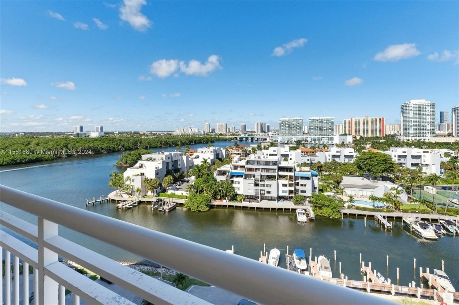 Real estate property located at 400 Kings Point Dr #1224, Miami-Dade County, COASTAL TOWERS CONDO, Sunny Isles Beach, FL