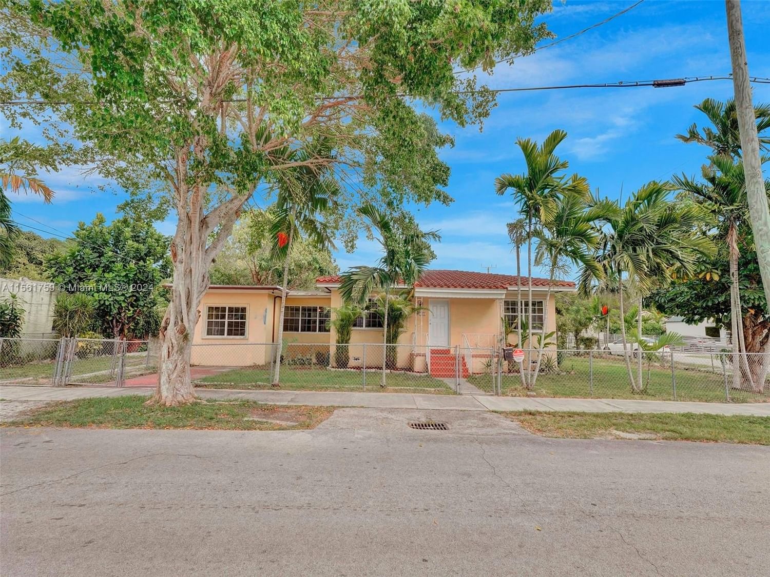 Real estate property located at 1121 36th Ave, Miami-Dade County, TAMIAMI PINES, Miami, FL