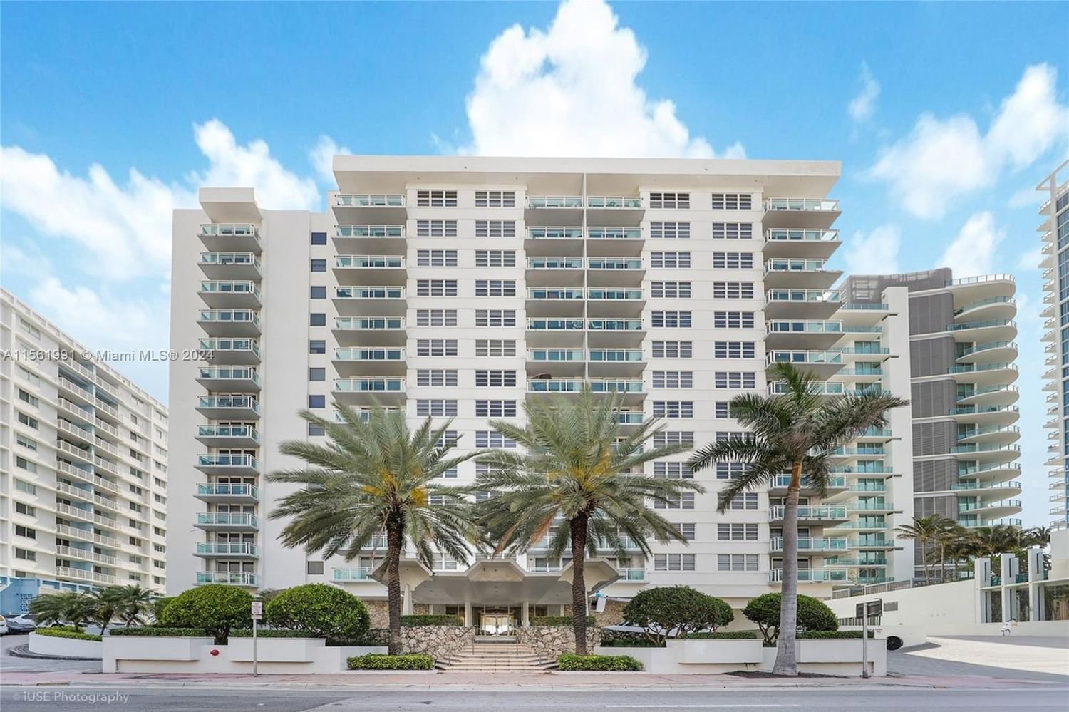 Real estate property located at 6917 Collins Ave #422, Miami-Dade County, THE COLLINS CONDO, Miami Beach, FL