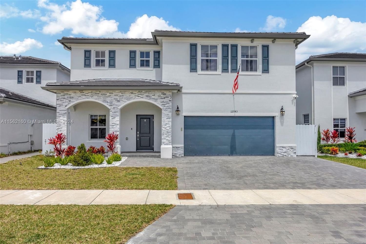 Real estate property located at 12743 215th Ter, Miami-Dade County, SIENA NORTH, Miami, FL