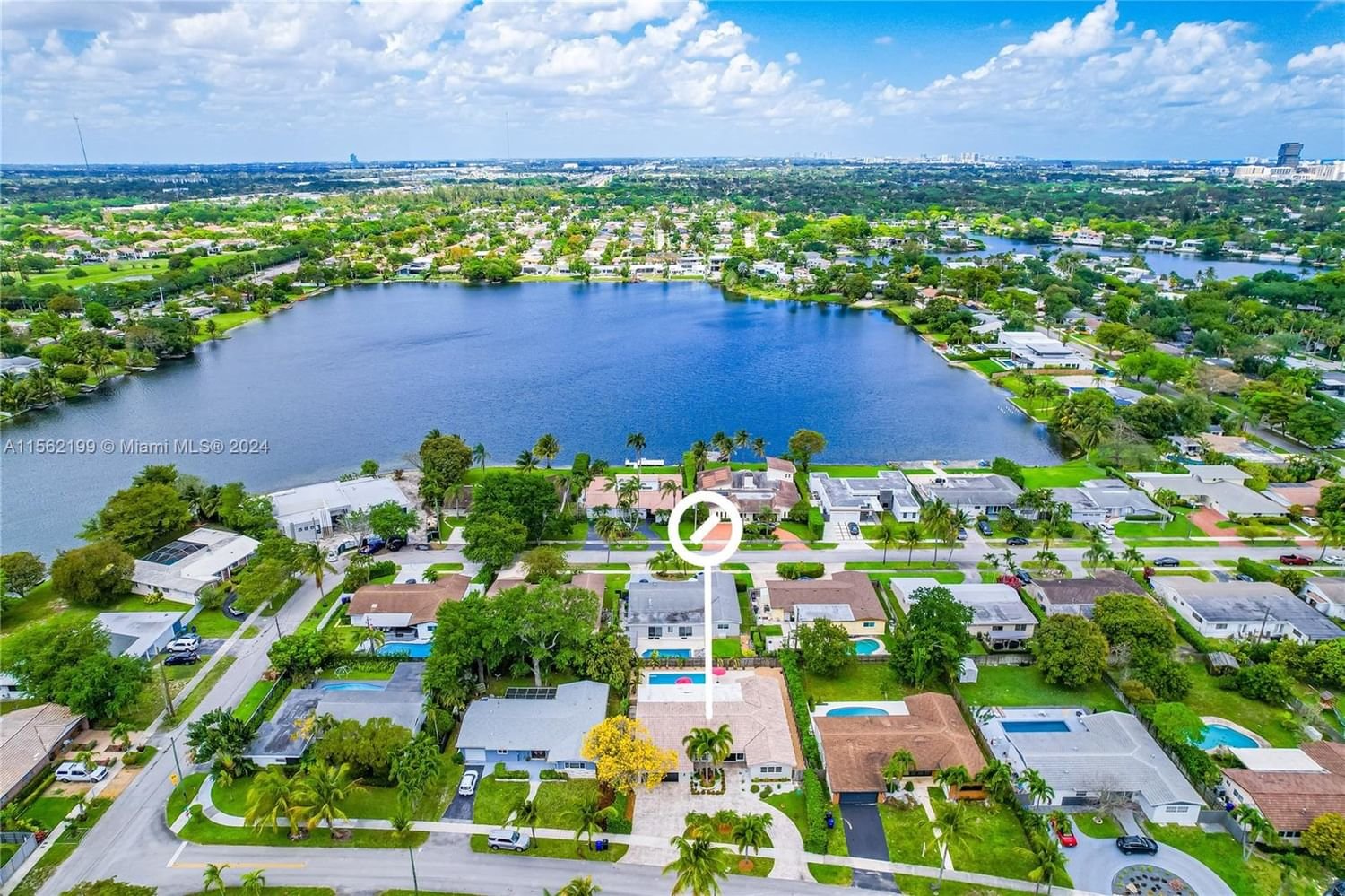 Real estate property located at 1931 187th Dr, Miami-Dade County, SKY LAKE, North Miami Beach, FL