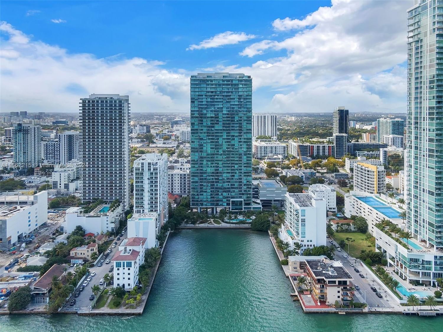 Real estate property located at , Miami-Dade County, ICON BAY CONDO, Miami, FL