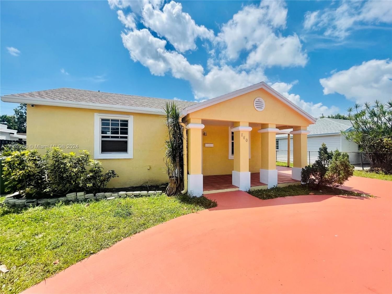 Real estate property located at 880 1st Pl, Miami-Dade County, ESSEX VILLAGE-THIRD ADDIT, Hialeah, FL