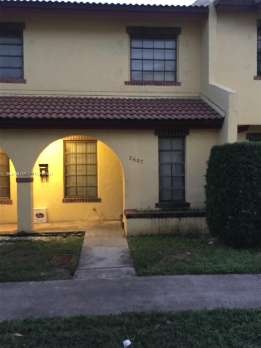 Real estate property located at 2607 47th Ln #3304, Broward County, COLONIES TWO CONDO, Lauderdale Lakes, FL