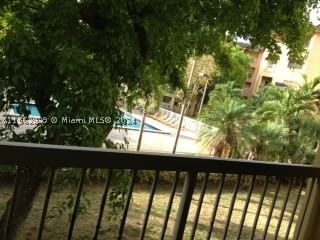 Real estate property located at 8160 Geneva Ct #206, Miami-dade, Las Vistas At Doral Condo, Doral, FL