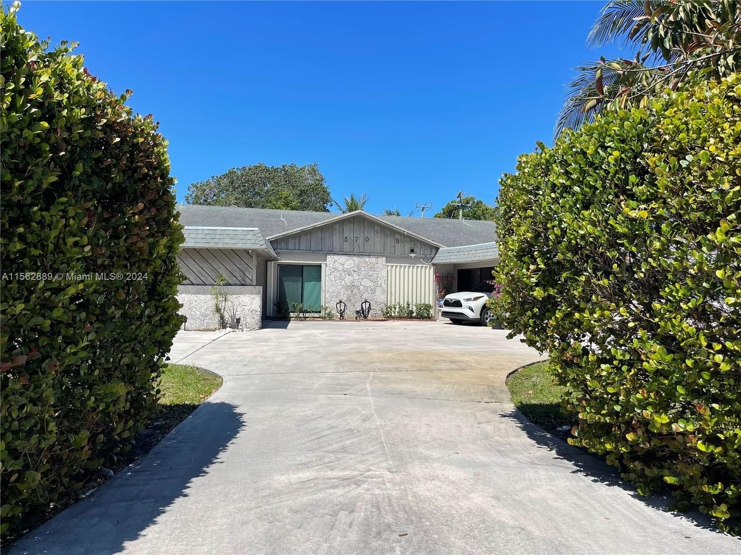 Real estate property located at 570 20th Ct #2, Palm Beach County, GOLFVIEW COLONY CONDO, Delray Beach, FL
