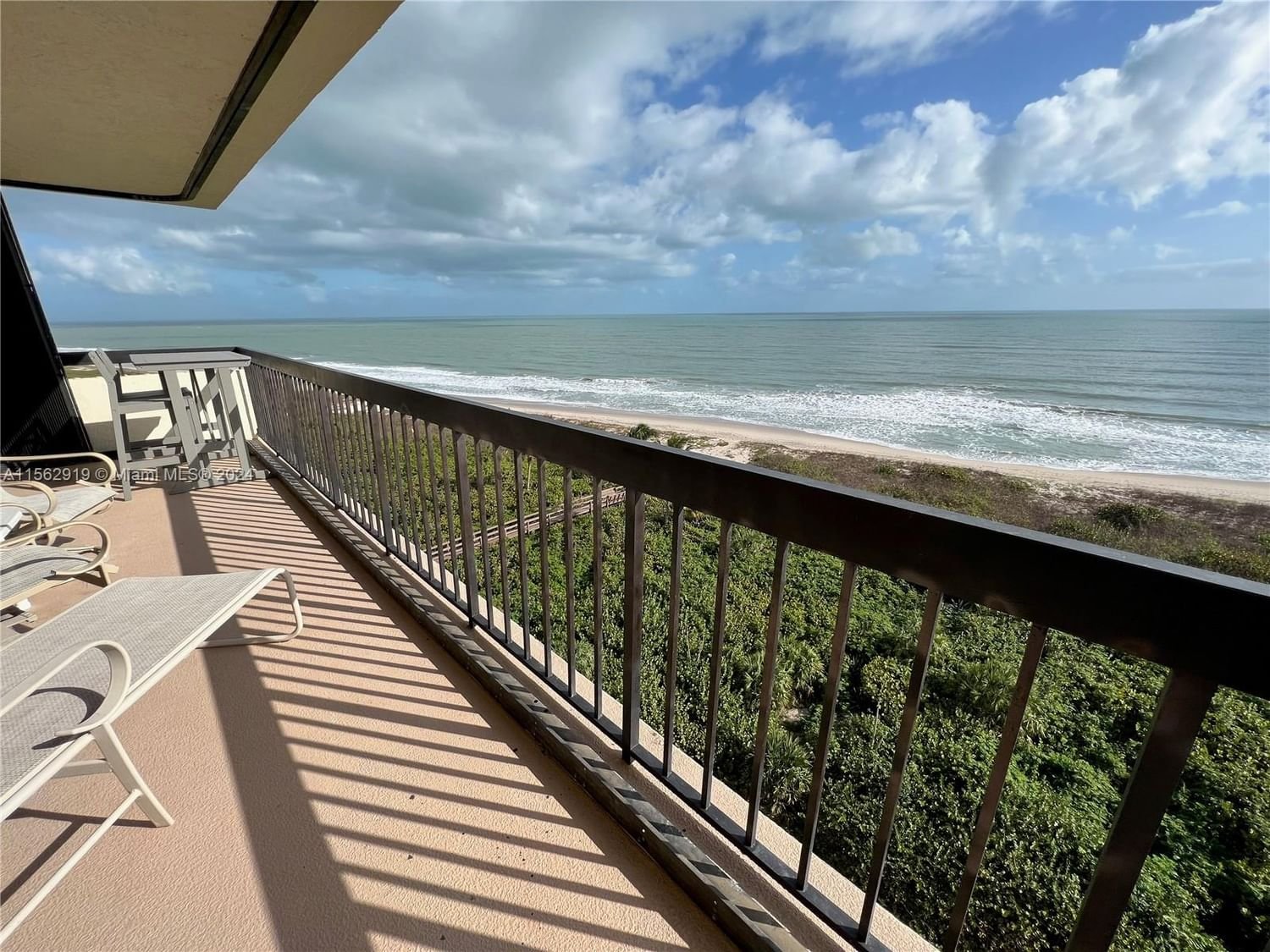 Real estate property located at 3100 Highway A1A #1102, St Lucie County, SANDS ON THE OCEAN SECTIO, Hutchinson Island, FL
