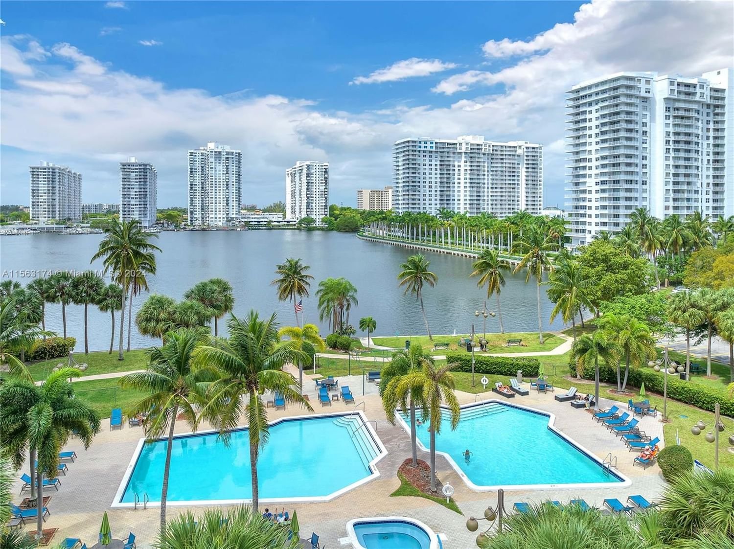 Real estate property located at 18181 31st Ct #110, Miami-Dade County, TOWER AT BISCAYNE COVE CO, Aventura, FL